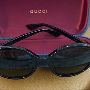 Gucci Black Round-Frame Women's Sunglasses